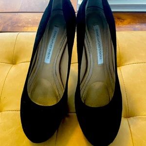 Diane Vong funsterberg pump